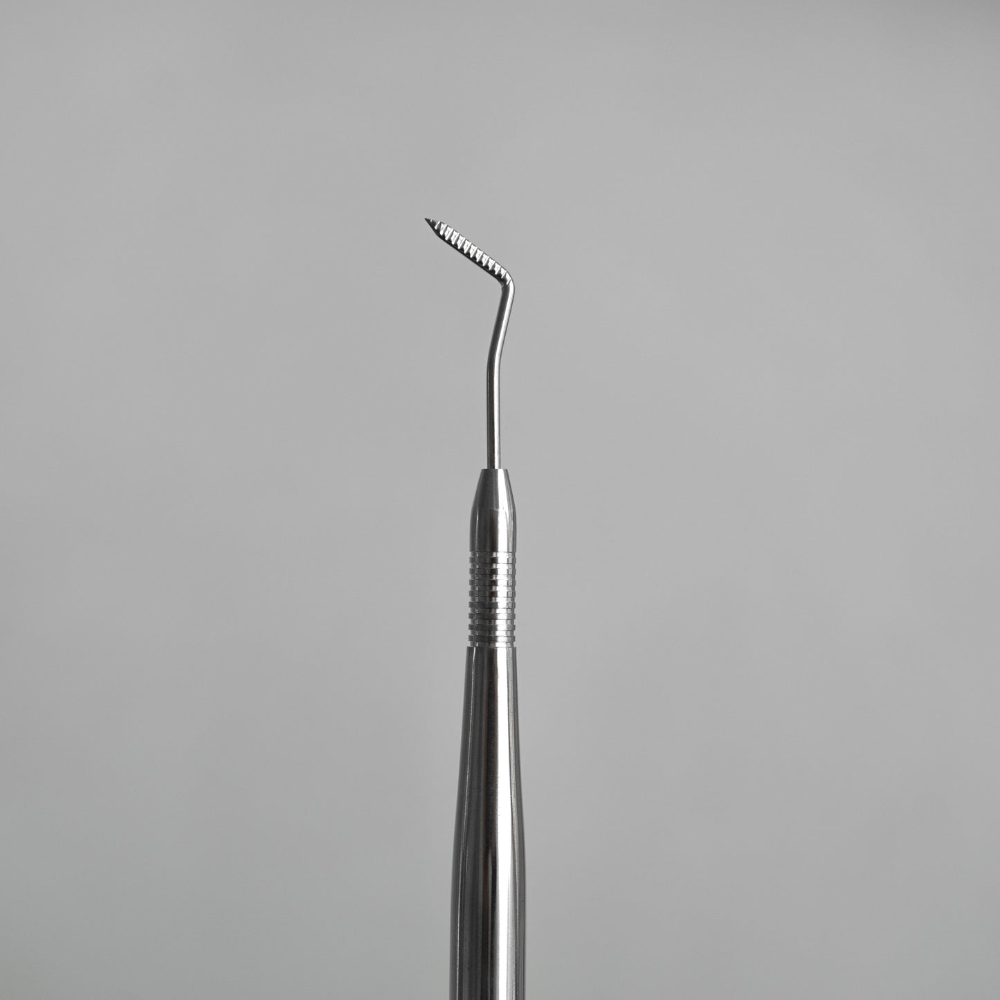 LASH LIFT ISOLATOR